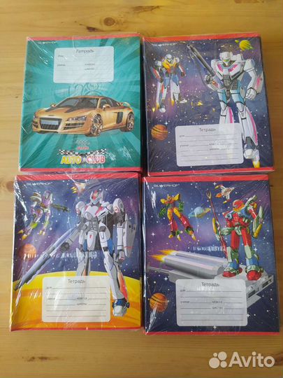 Тетради в клетку. 12 листов. Школьные тетради