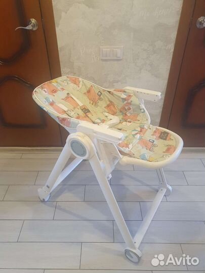 Детский стульчик для кормления