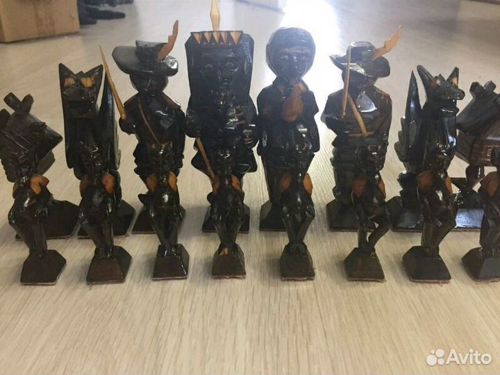 Шахматы резные