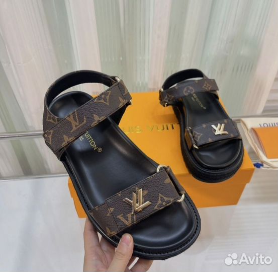 Босоножки Louis Vuitton