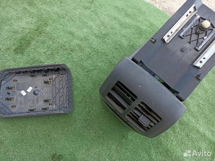 Подлокотник Volkswagen Jetta седан 1.6 2006