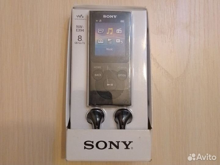 Новый плеер Sony NW-E394/BC