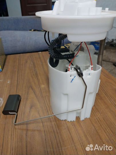 Бензонасос форд фокус 3 1754800 без фильтра