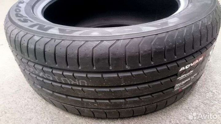 Yokohama Advan Sport V105S 245/45 R18 96Y