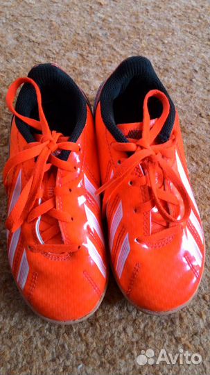 Футбольные бутсы Adidas