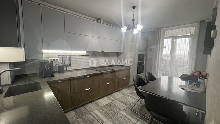 3-к. квартира, 80,4 м², 14/16 эт.