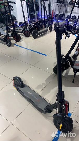 Электросамокат Yokamura i8 Pro (полный привод)