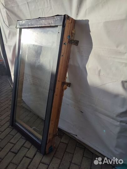 Продам бу мансардный окна