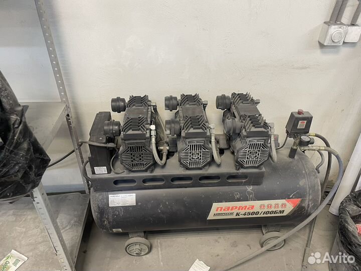 Компрессор 100 литров безмасленный