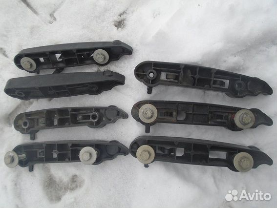 Range Rover Evoque 2011- кронштейн крепление крыла