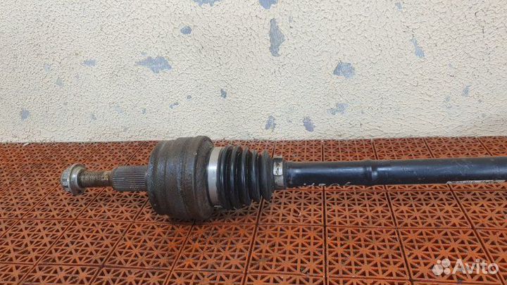 Полуось (привод) задний левый Volkswagen Caravelle