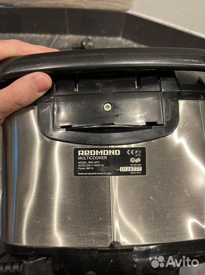 Мультиварка Redmond