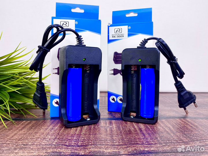 Зарядное устройство для аккумуляторов 18650