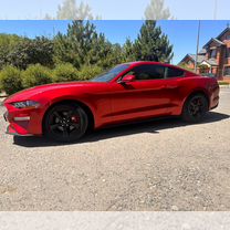 Ford Mustang 2.3 AT, 2019, 39 900 км, с пробегом, цена 2 850 000 руб.