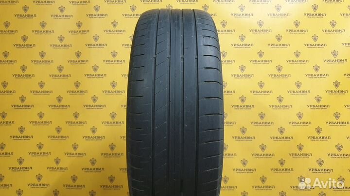 Goodyear EfficientGrip 215/60 R17 96