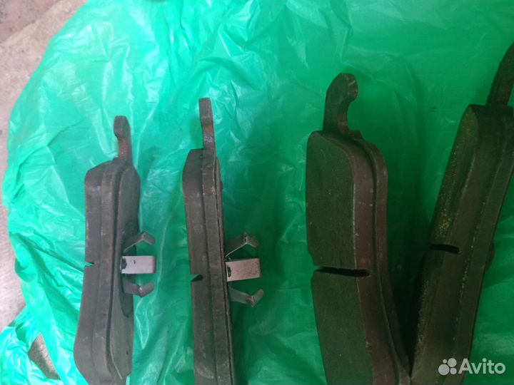 Тормозные колодки Audi a6 c7 TRW