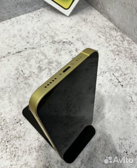 iPhone 14, 128 ГБ