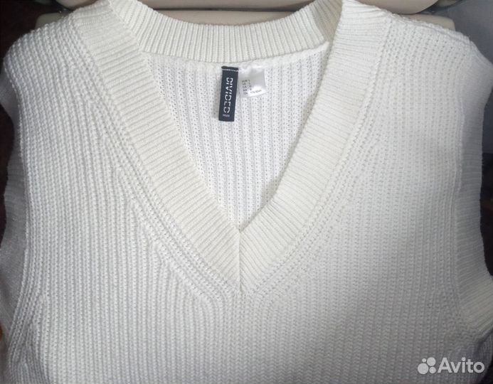 Жилетка женская вязаная