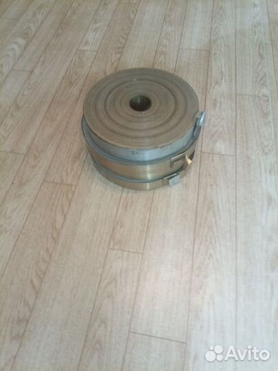 Металлическая решетка на окно