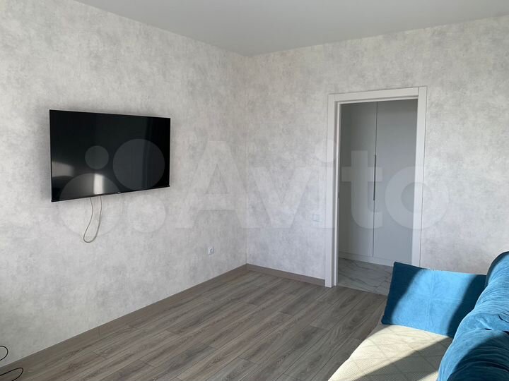 2-к. квартира, 60 м², 3/6 эт.