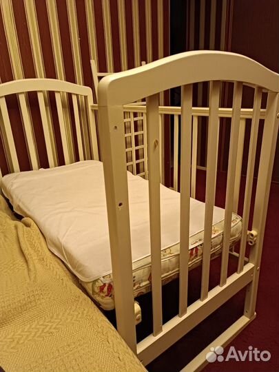 Детская кроватка