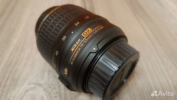 Nikon AF-S Nikkor 18-55mm 1:3.5-5.6G DX SWM VR