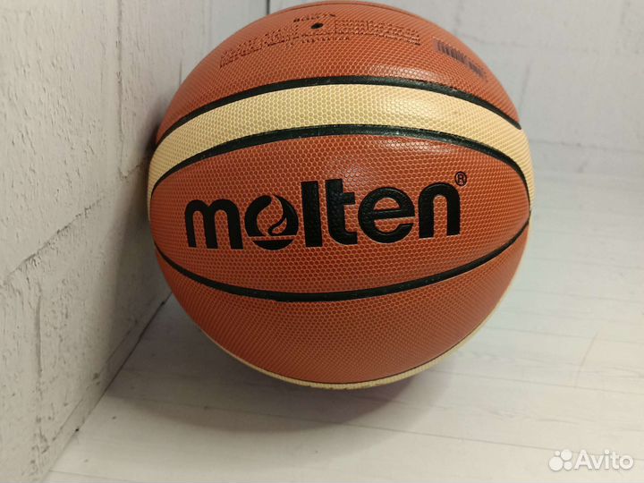 Баскетбольный мяч