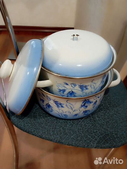 Набор эмалированных кастрюль