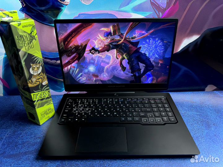 Ноутбук Honor Hunter / Core i7 / RTX 2060 / 16,1