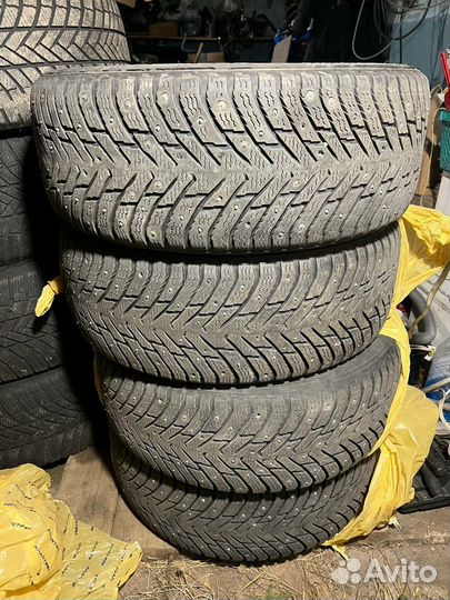 Nokian Tyres Hakkapeliitta 8 225/55 R17 101T