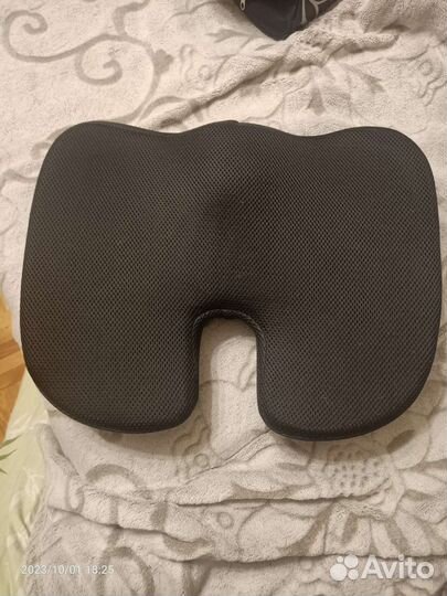 Подушка на стул ортопедическая