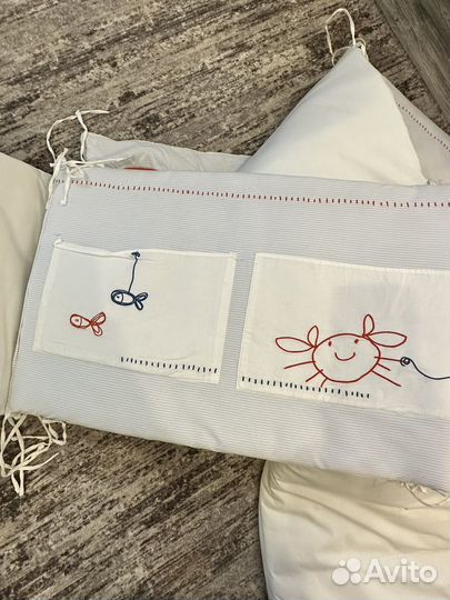 Бортики и одеяло в кроватку