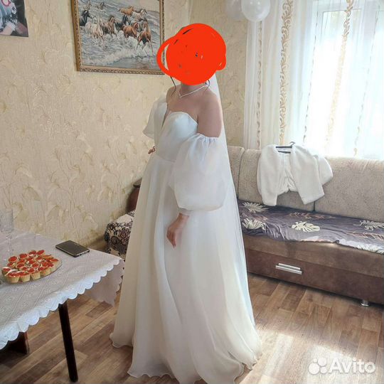 Свадебное платье