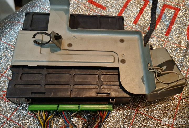 Эбу на Монтеро Спорт