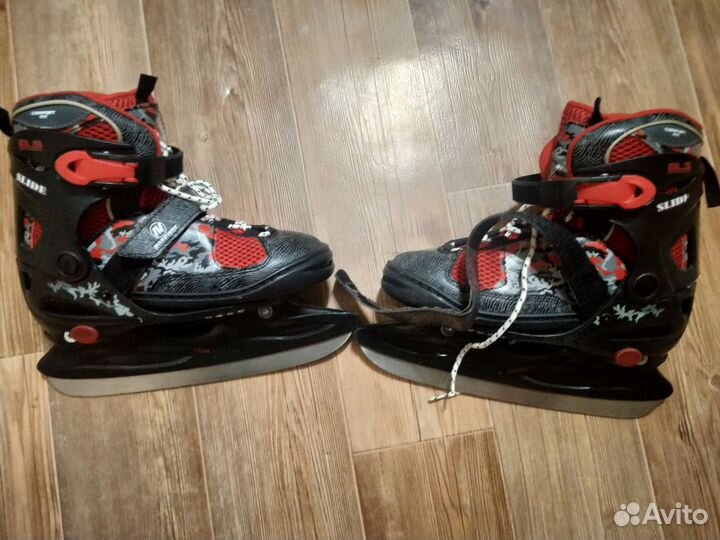 Коньки ледовые