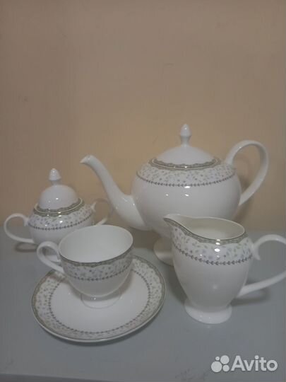 Изысканный сервиз на 6 персон