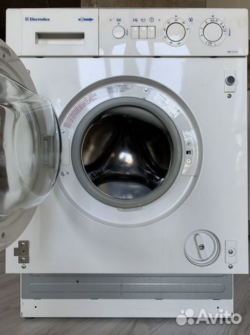 Встраиваемая стиральная машина Electrolux с сушкой
