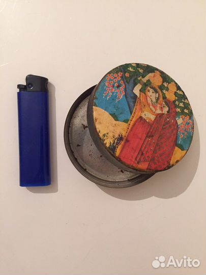 Шкатулка СССР железная баночка