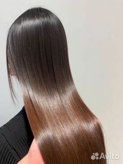 Кератиновое выпрямление волос