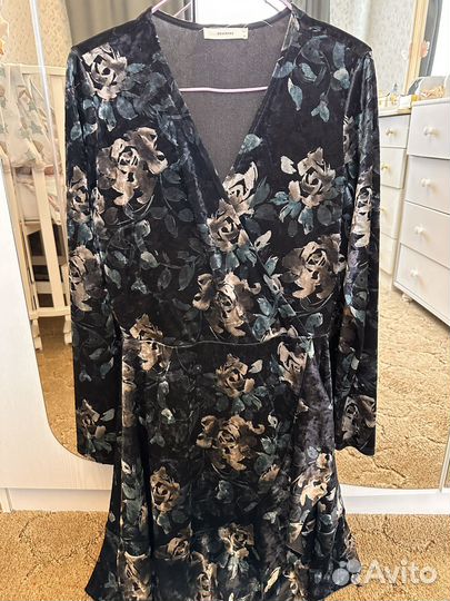 Женское платье reserved