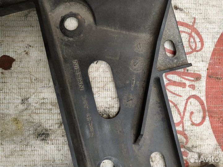 Крепление фары переднее левое Infiniti Fx35 S51