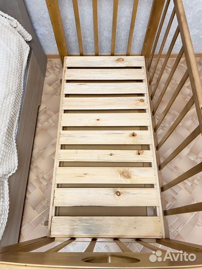 Детская кроватка