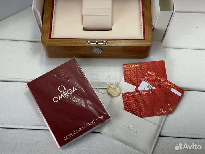 Коробка для хранения часов Omega (1)