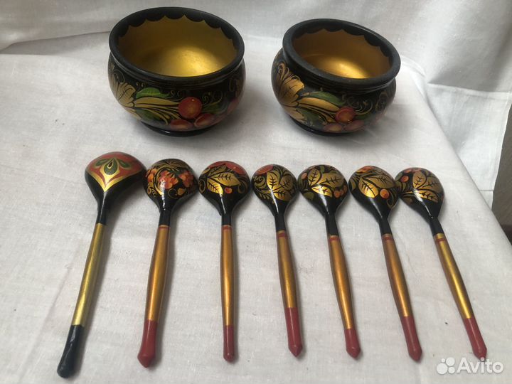 Деревянные ложки и миски хохлома