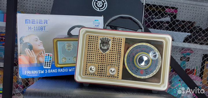 Стильный ретро радиоприёмник Meier Gold