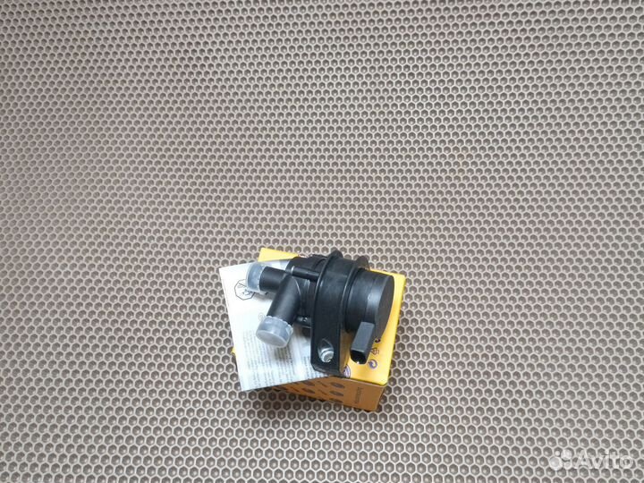 Новая 1K0965561J доп помпа vag 1.8/2.0