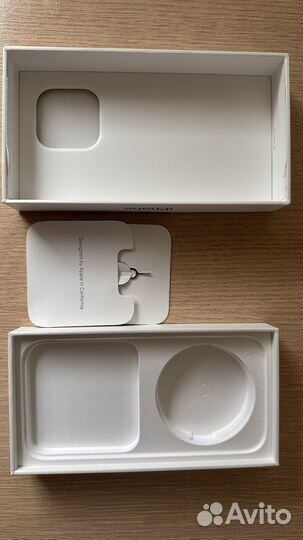Коробка от iPhone 14 pro белый 256