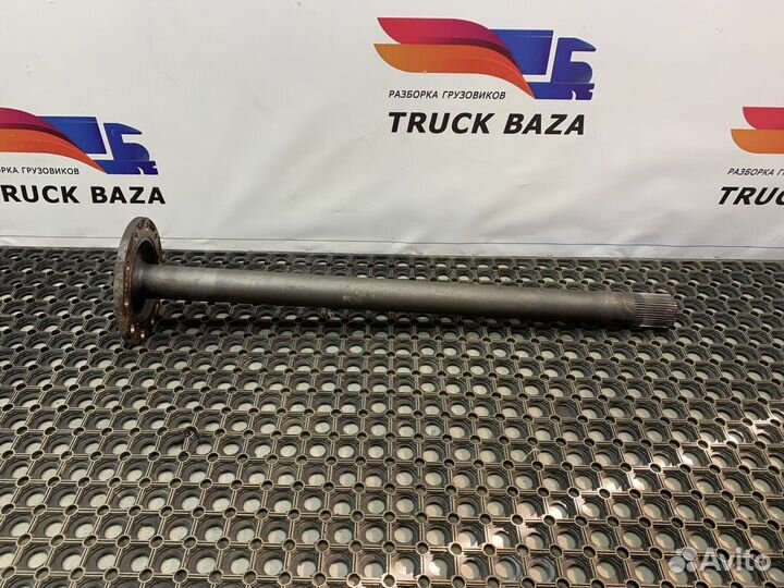 Полуось заднего моста без блокировки 915 мм