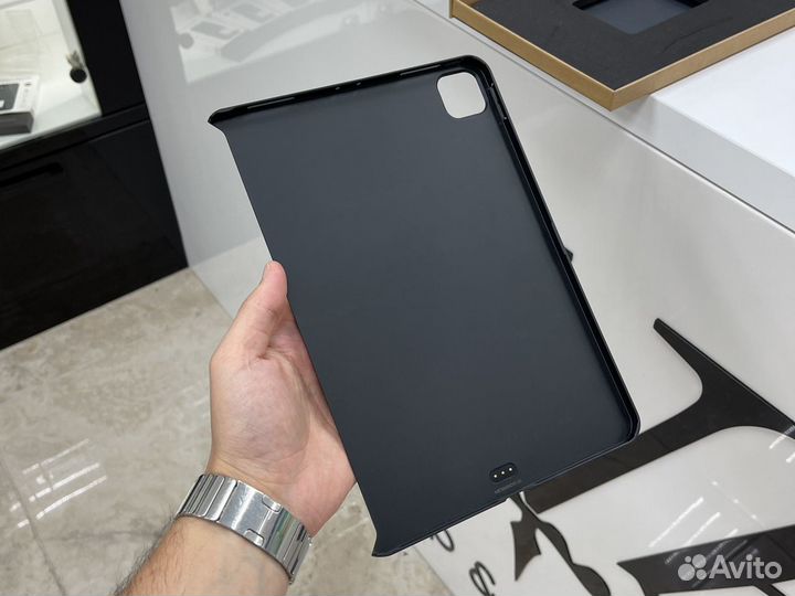 Чехол Pitaka на iPad Pro 11