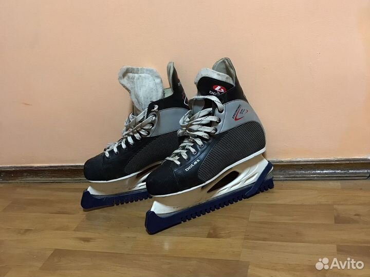 Коньки хоккейные, 44-45